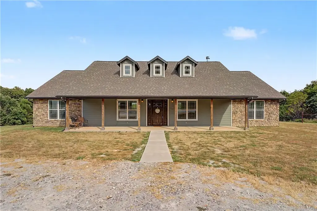 8060 Tillys Hill Road, Decatur