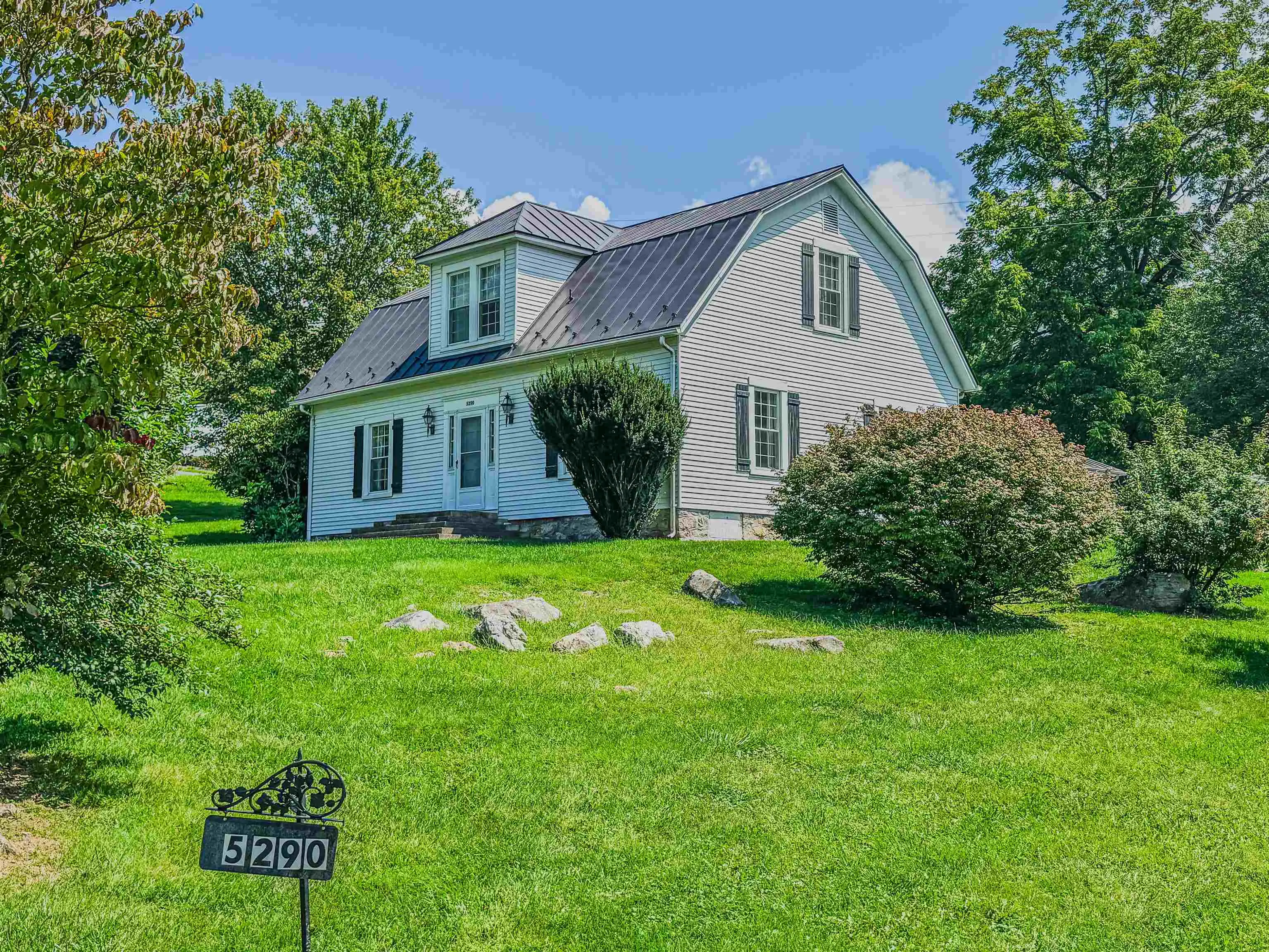 5290 Sam Snead Hwy, Hot Springs