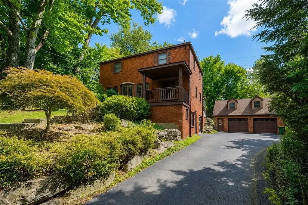 628 Orchard Hill Drive , O'Hara