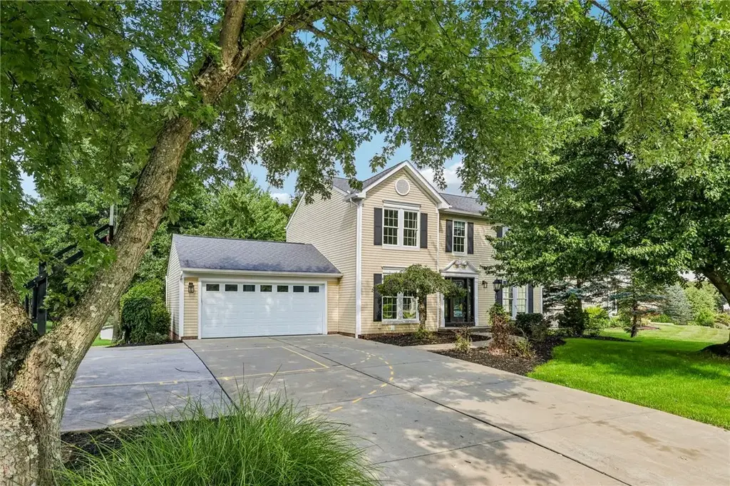 111 Aberdeen Drive , Cranberry