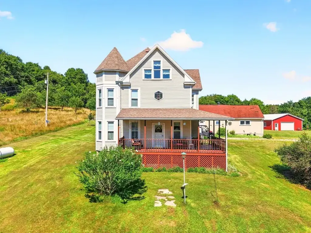 78 Sprowls Road , Claysville