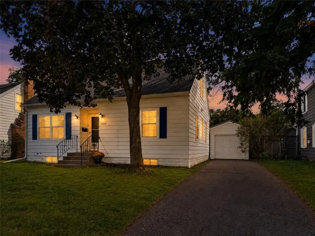 1305 Hoover Avenue, Eau Claire