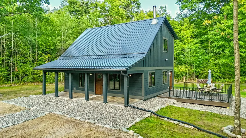 N7724 Grundy Rd, Gleason