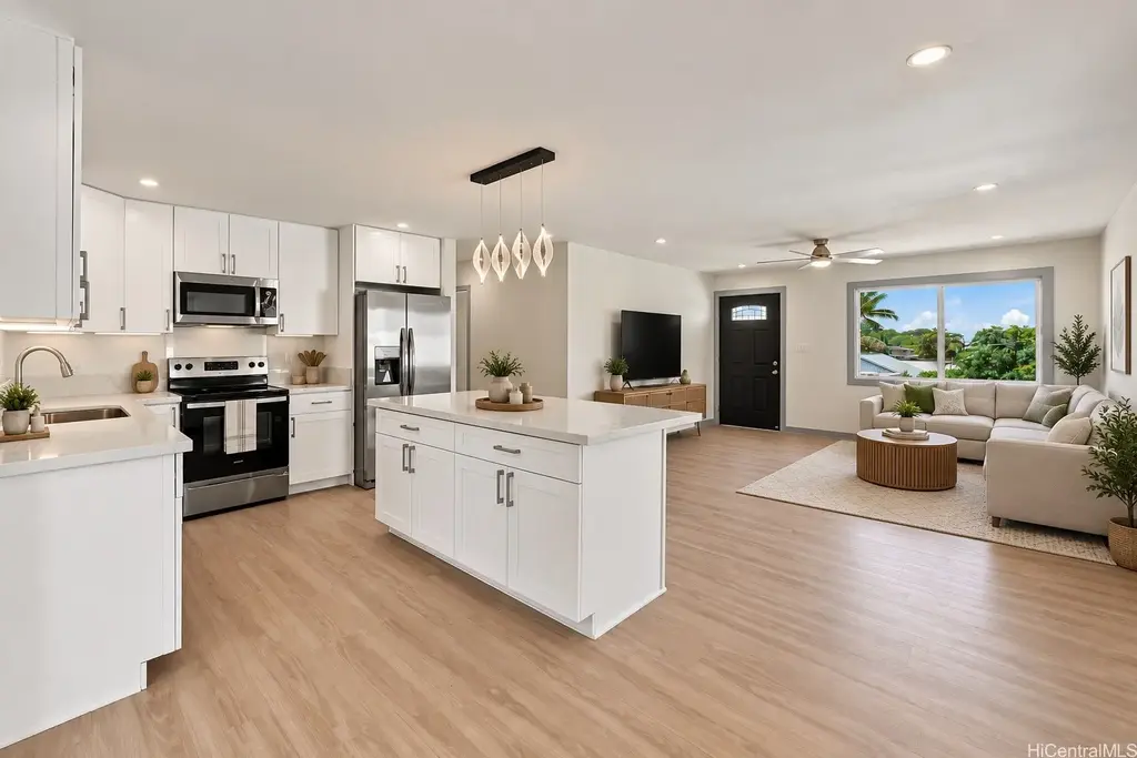 92-304 Akaula Street, Kapolei