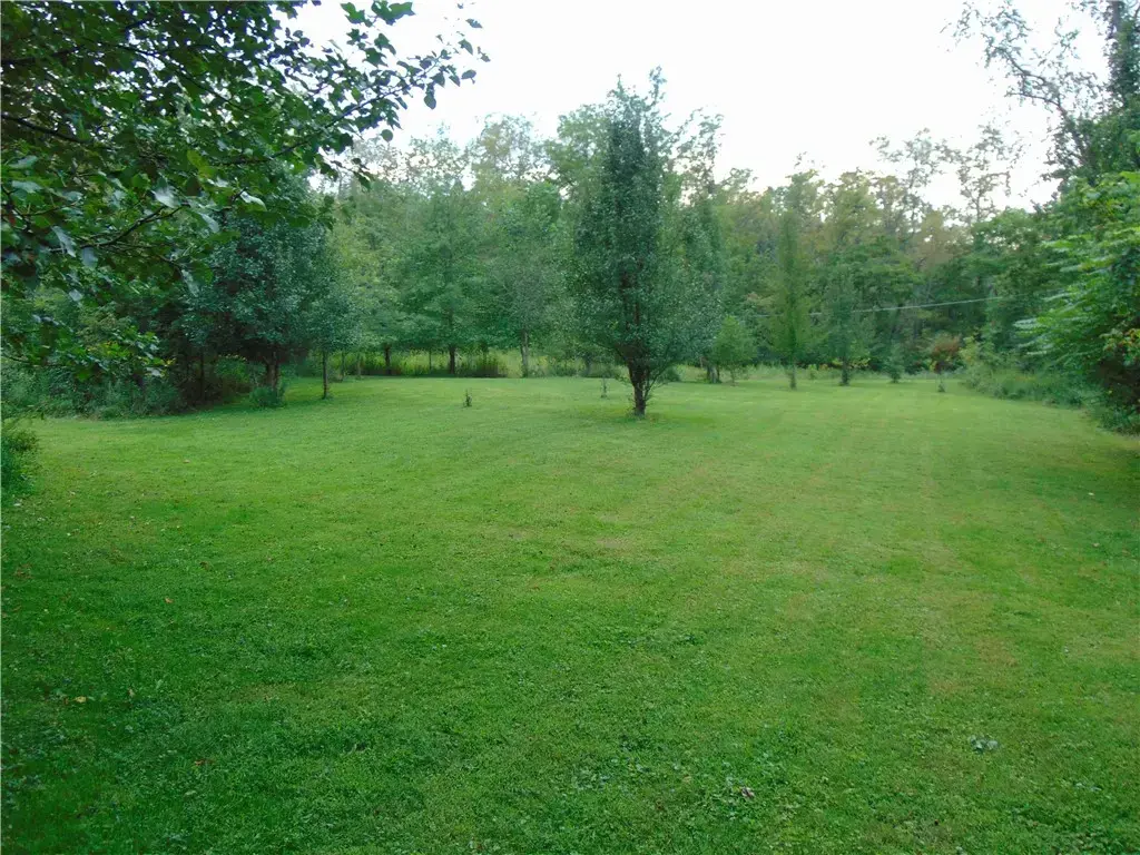 100 Robbins Drive, West Newton