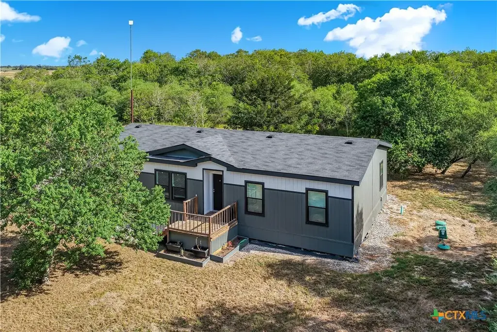 431 Jackson Road, Refugio