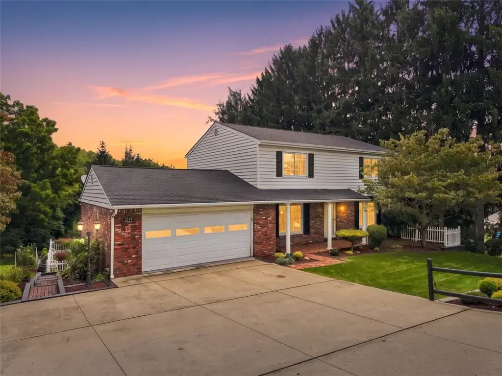 2578 Ridge Road Extension , Economy