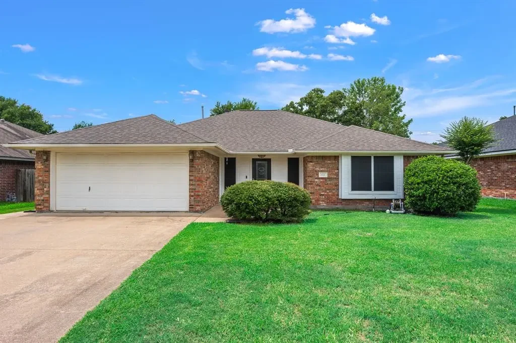 1521 Strasburg Circle, College Station