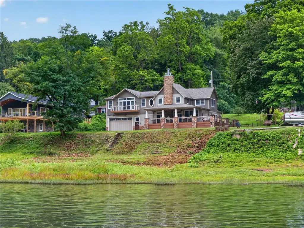 2298 Monterey Road , Clarion
