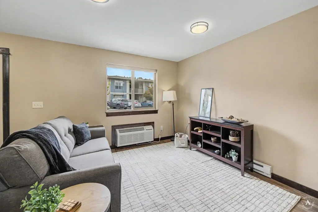 2870 Overlook Boulevard, Helena