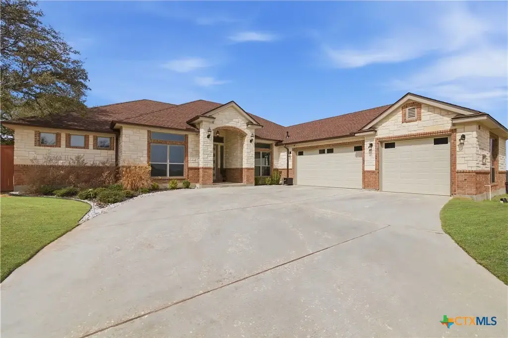 4090 Turning Leaf Drive, Nolanville
