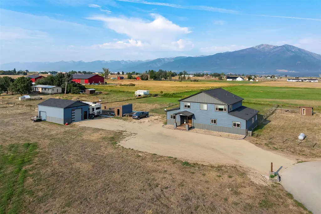 601 Ruby Court, Stevensville