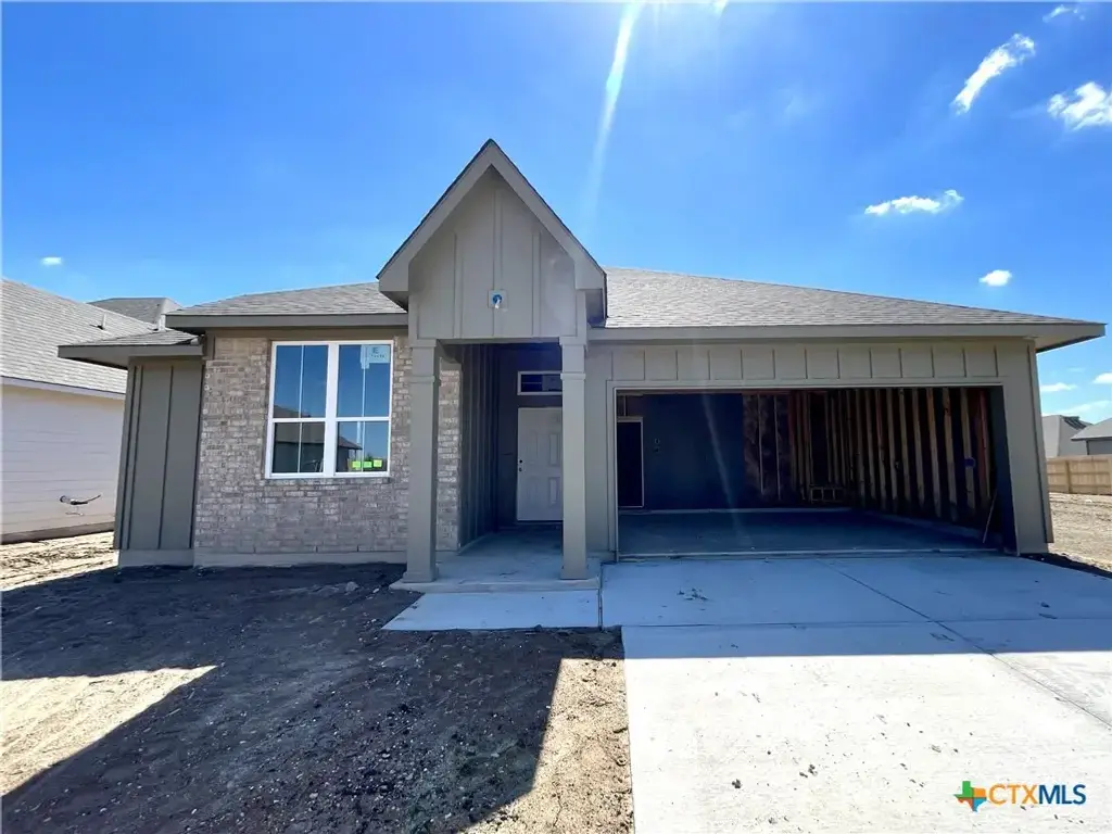 616 James Parker Circle, Killeen
