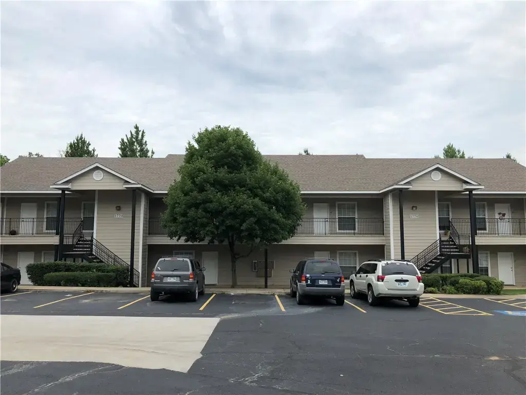 1770 N Gregg Avenue 7, Fayetteville