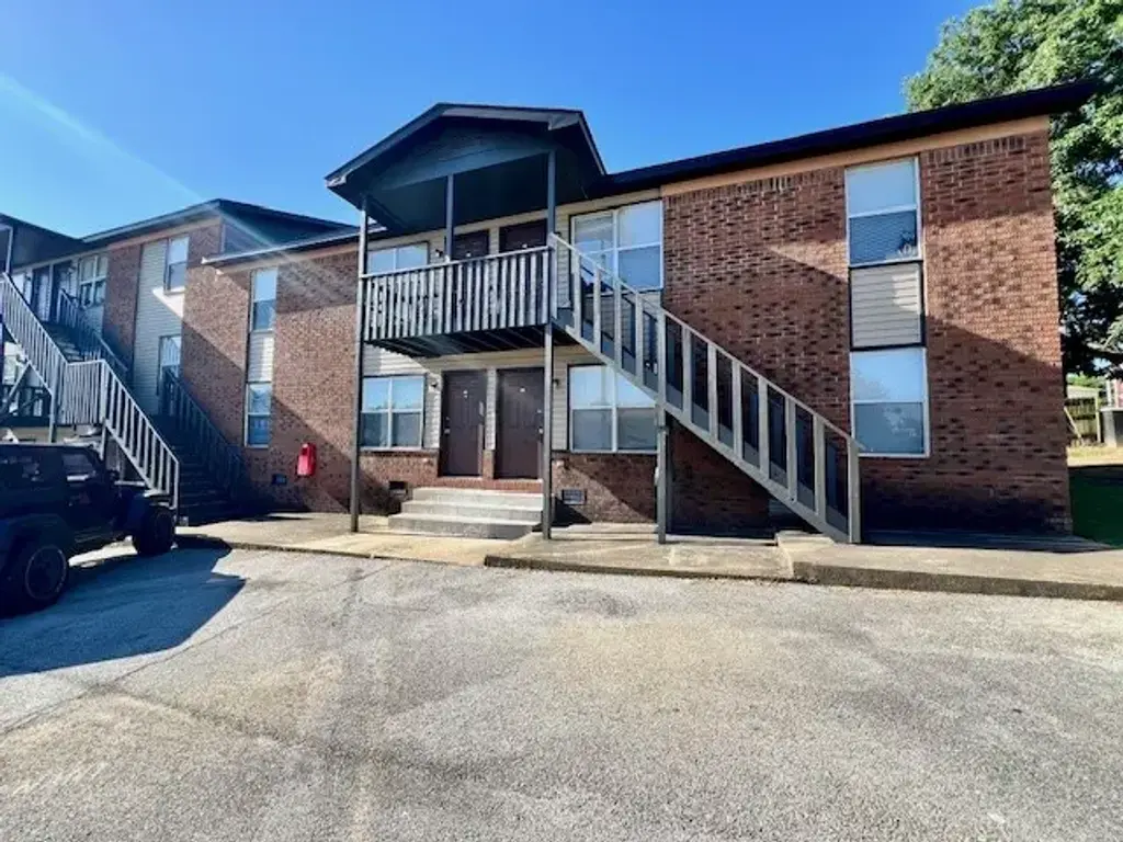 920 N Leverett Avenue 816, Fayetteville
