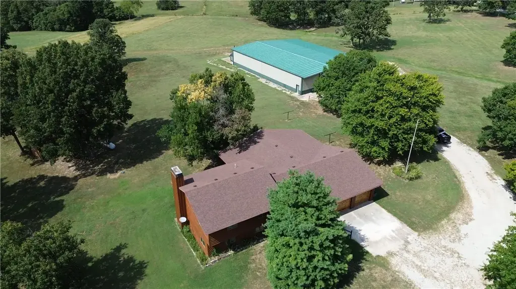 17984 State Highway 248, Cassville