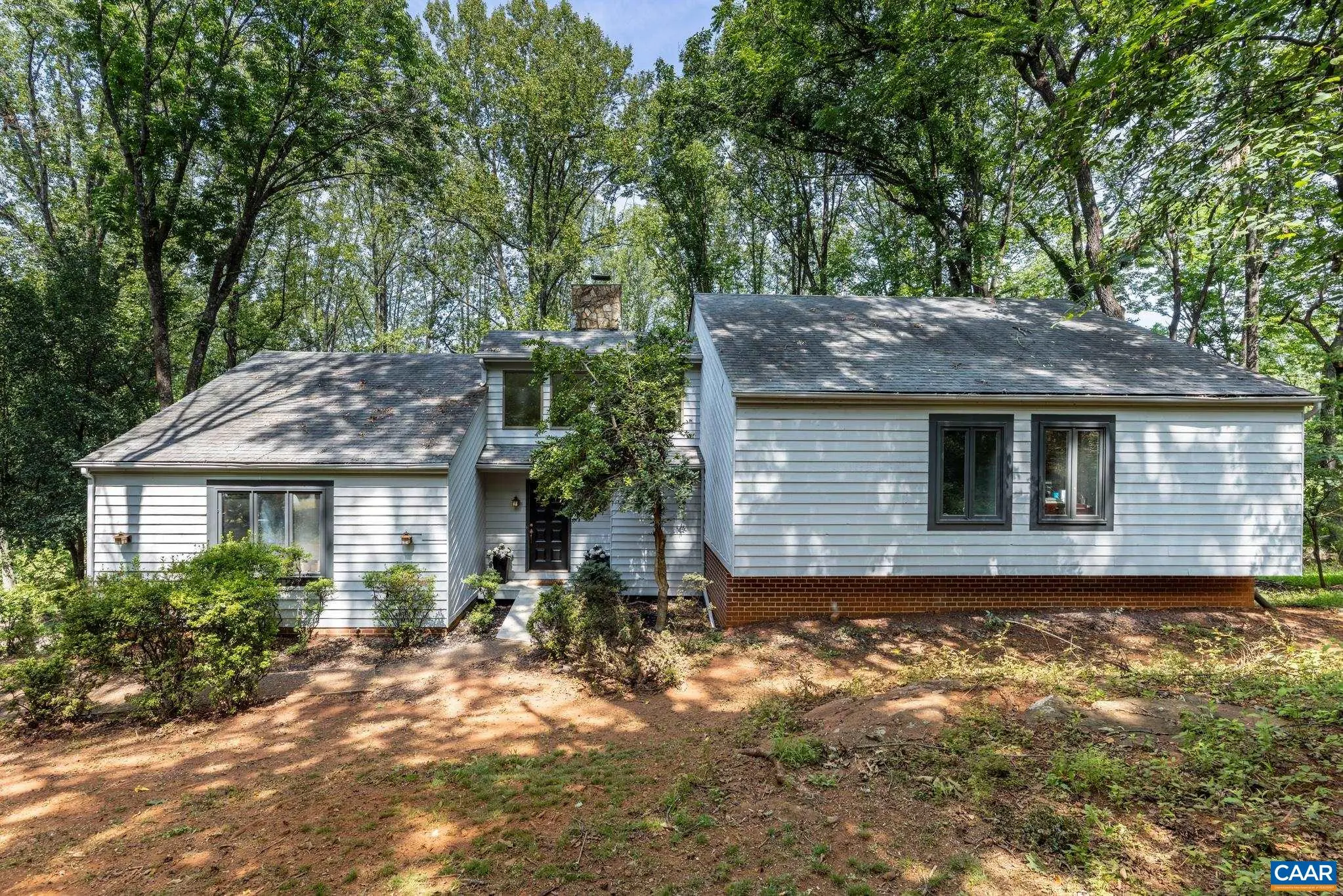 1880 North Pantops Dr, Charlottesville