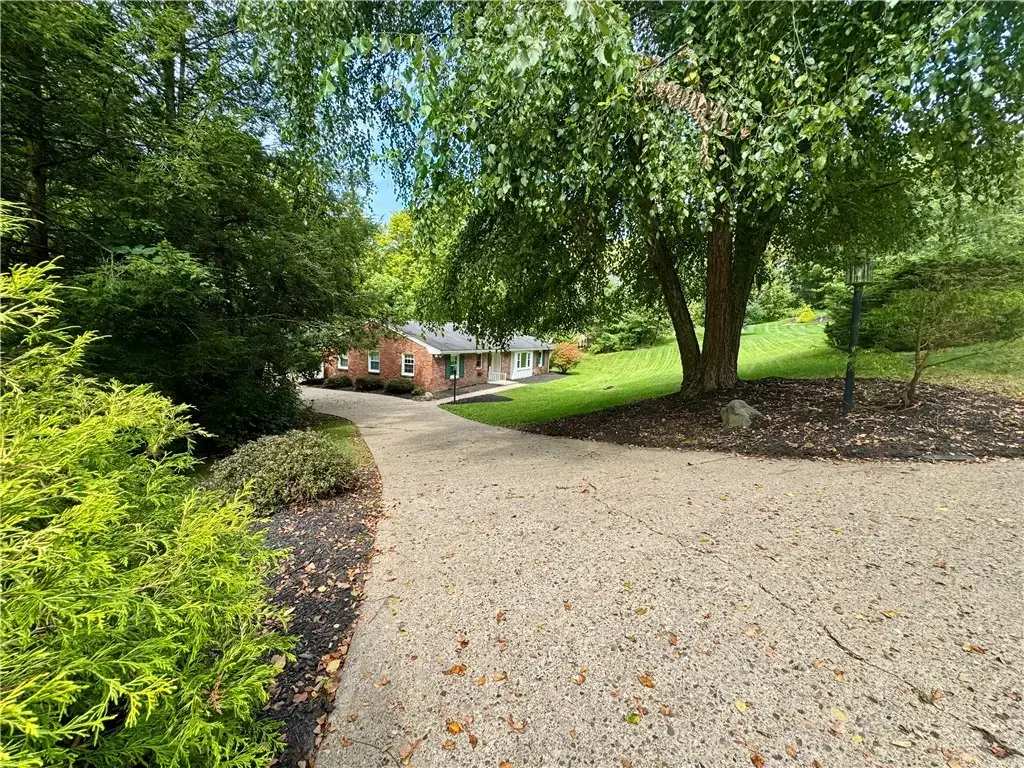 103 Highland Drive , Peters