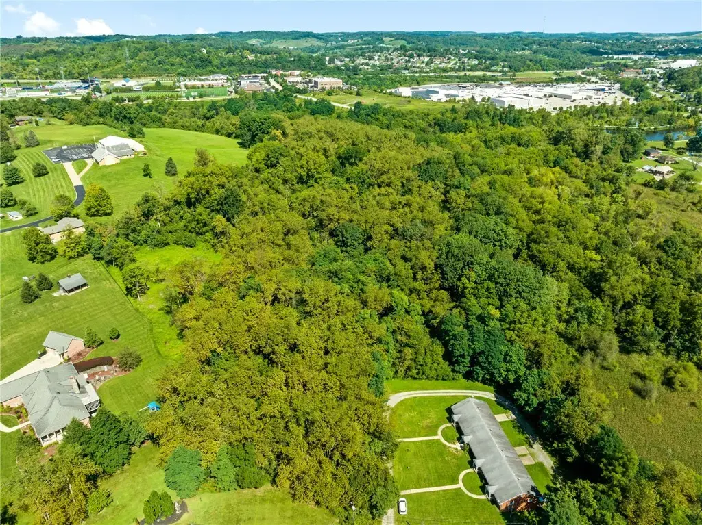 1621 Ridgewood Drive , N Franklin