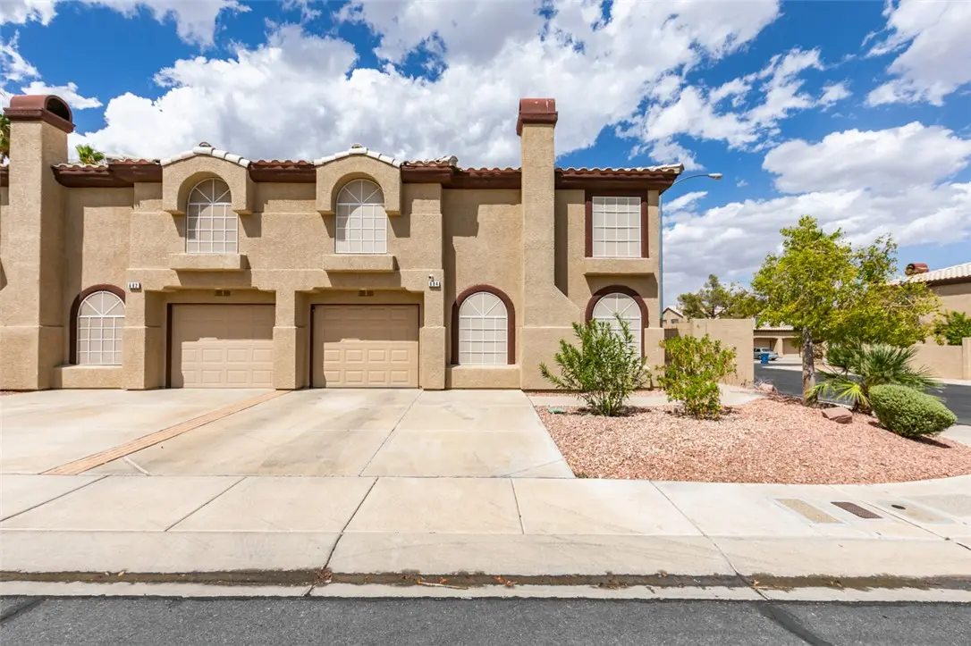 684 Harbor Mist Avenue, Henderson
