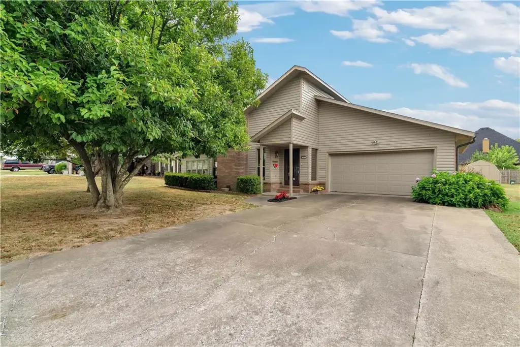 301 Edmondson Avenue, Springdale