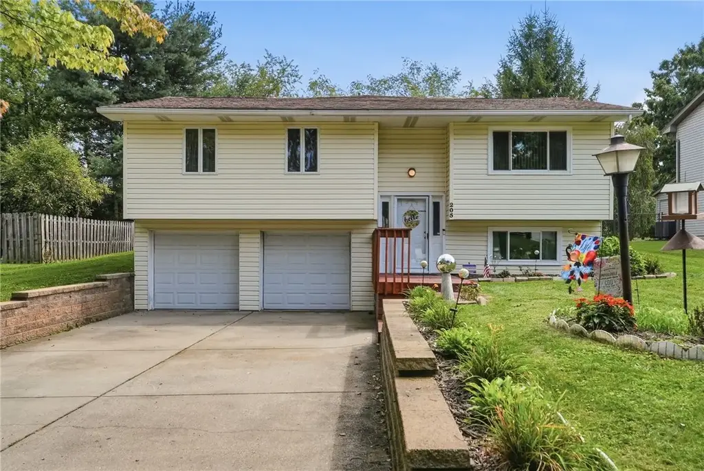 205 Kirkwood Drive, Cranberry