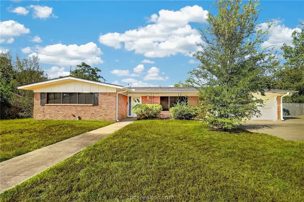 2312 Kent Street, Bryan