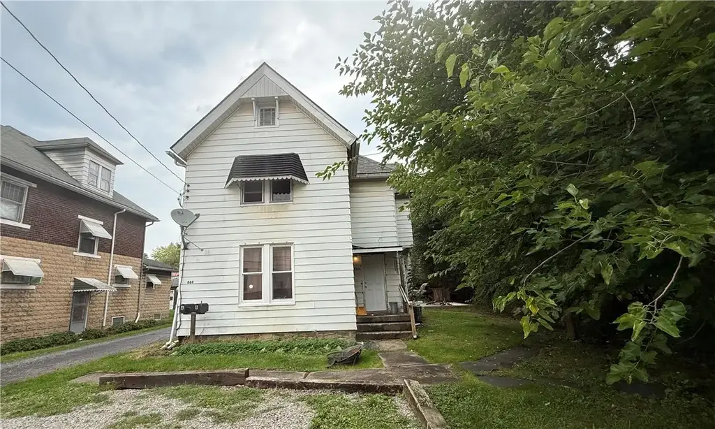 886 Sharpsville Avenue , Sharon