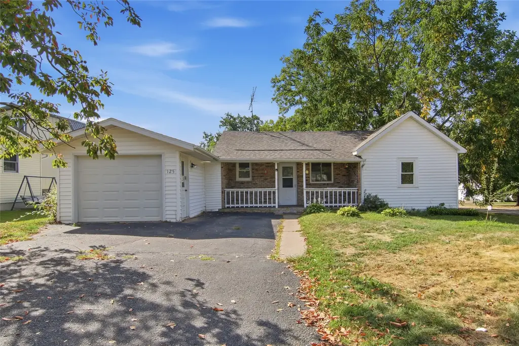125 W Mills Street, Cadott