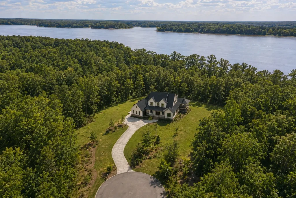 3532 Barretts Ferry Drive, Williamsburg