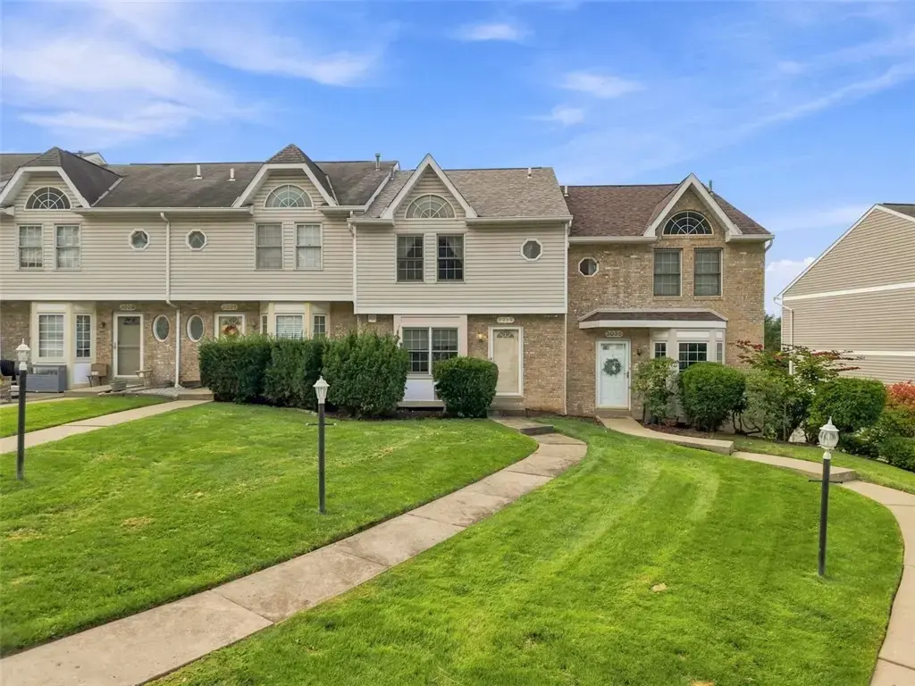 3033 Estate Drive , North Fayette
