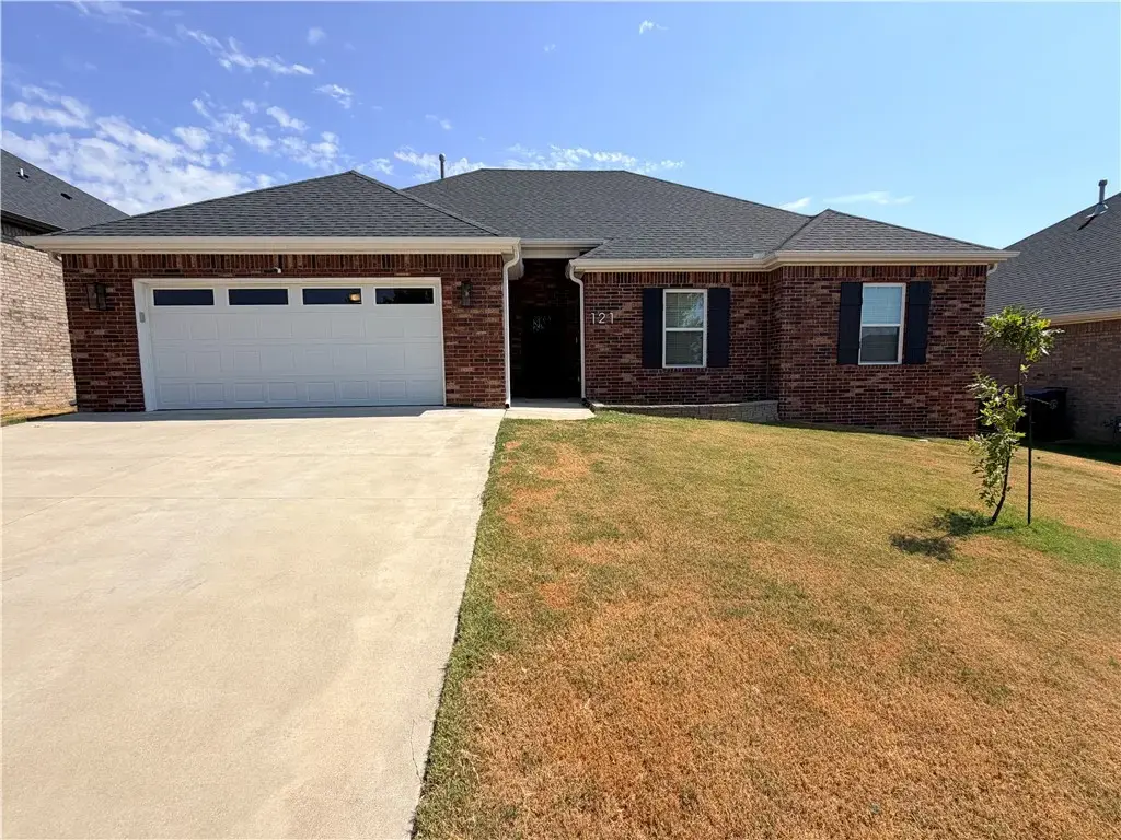 121 Magazine Street, Prairie Grove
