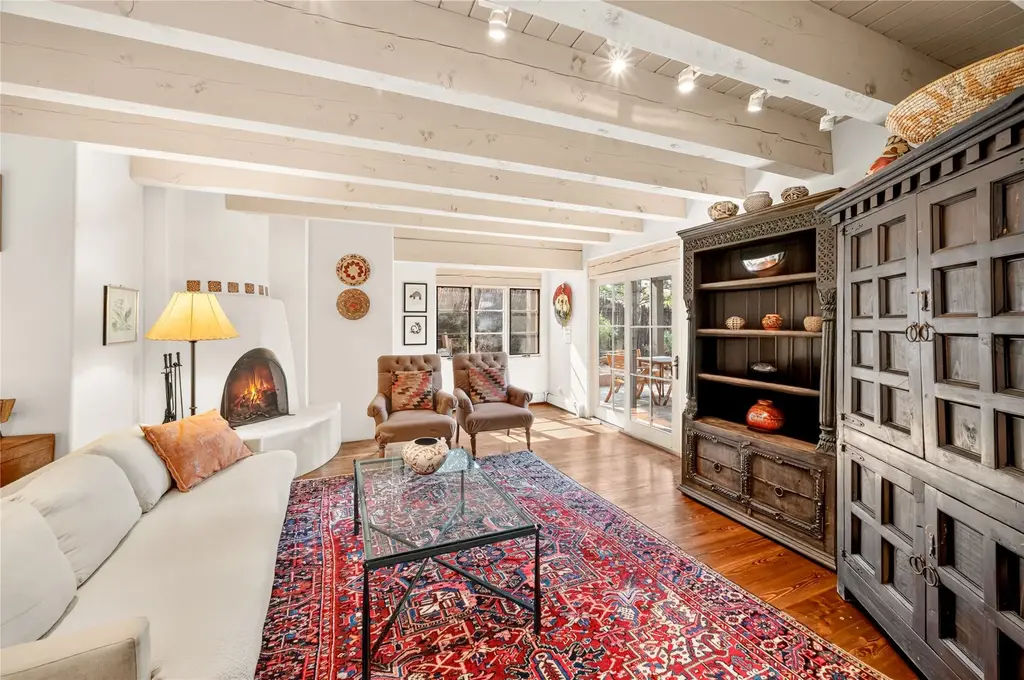 215 Harkins Lane, Santa Fe