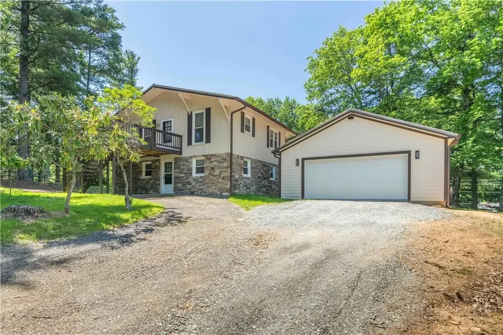 81 Pine Tree Drive, Roaring Gap