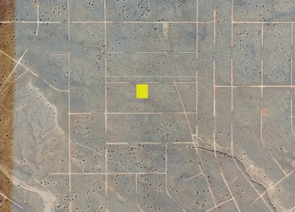 Muscatel (u20 B63 L8, 9, 10) Road Ne, Rio Rancho