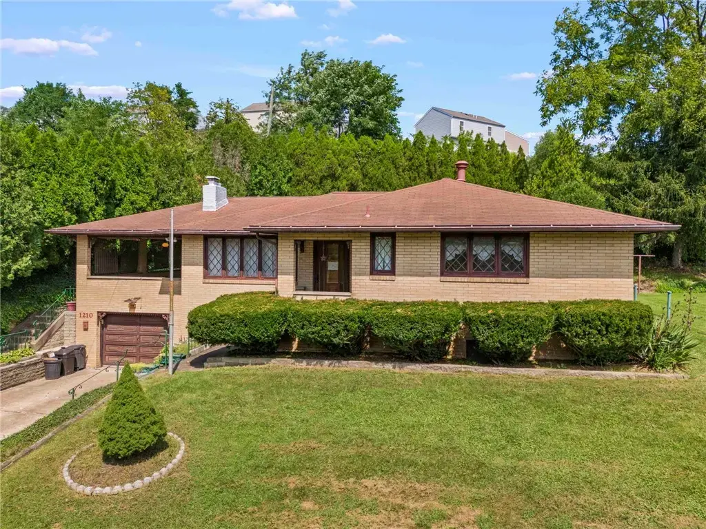 1210 1st Street , Canonsburg