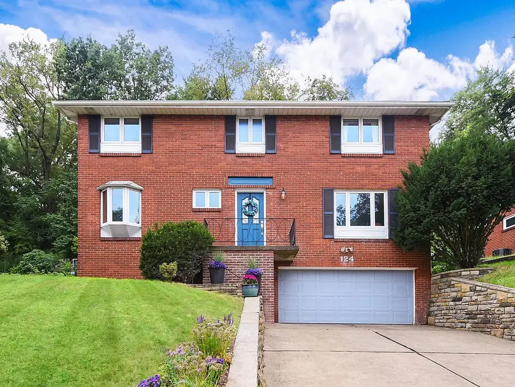 124 Washington Road , Forest Hills Boro