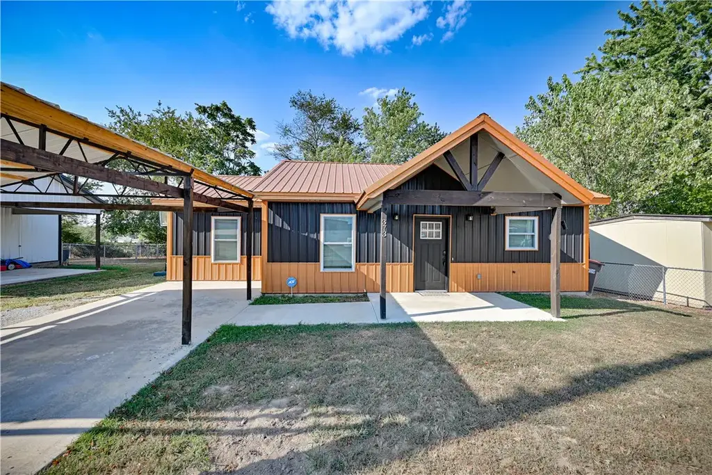 373 Callis Street, Colcord