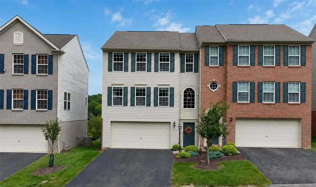 175 Aidan Court, Brookline
