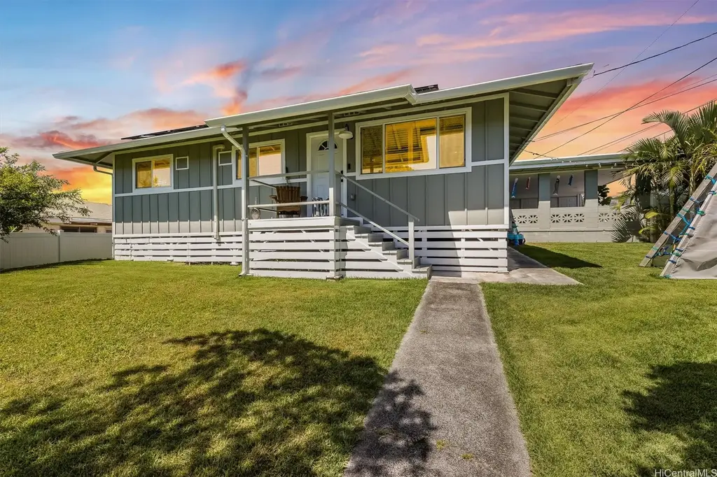 1055 Mowai Street, Kailua
