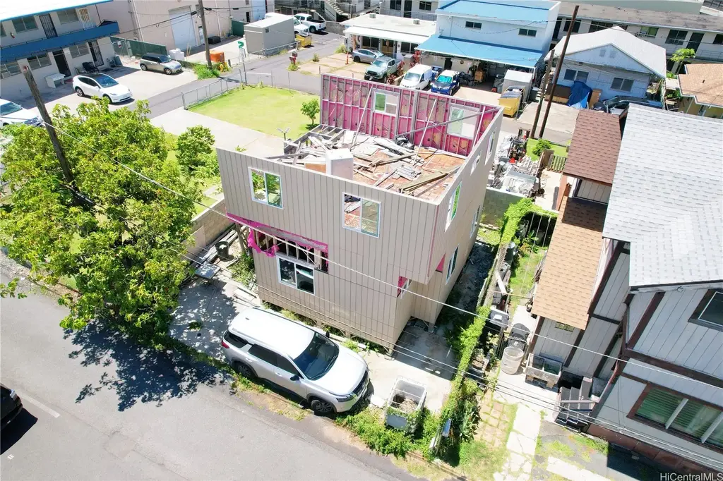 905 Akau Lane, Honolulu