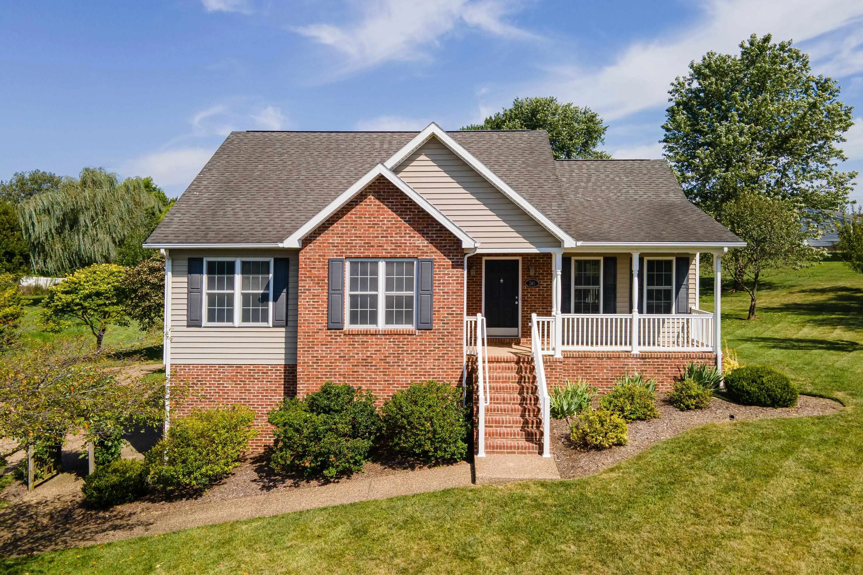 285 Robin Roost Ct, Broadway