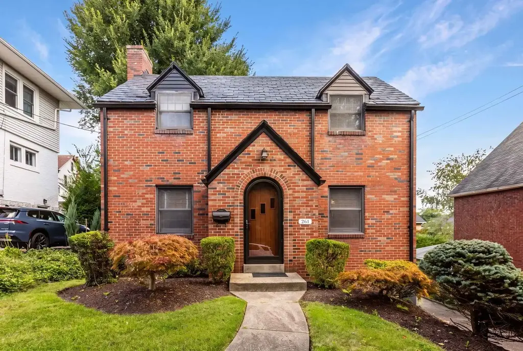 261 Ashland Avenue, Mt Lebanon