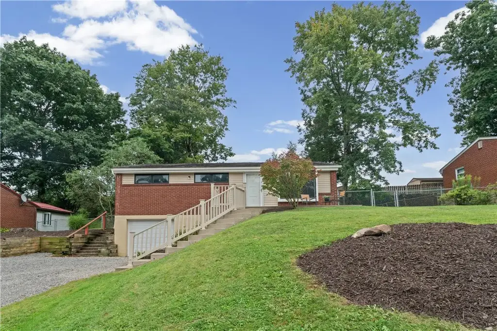 3511 Stag Drive , West Deer