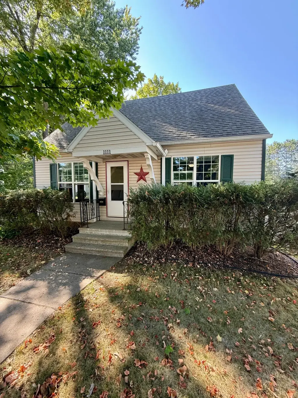 1111 5th Ave, Antigo