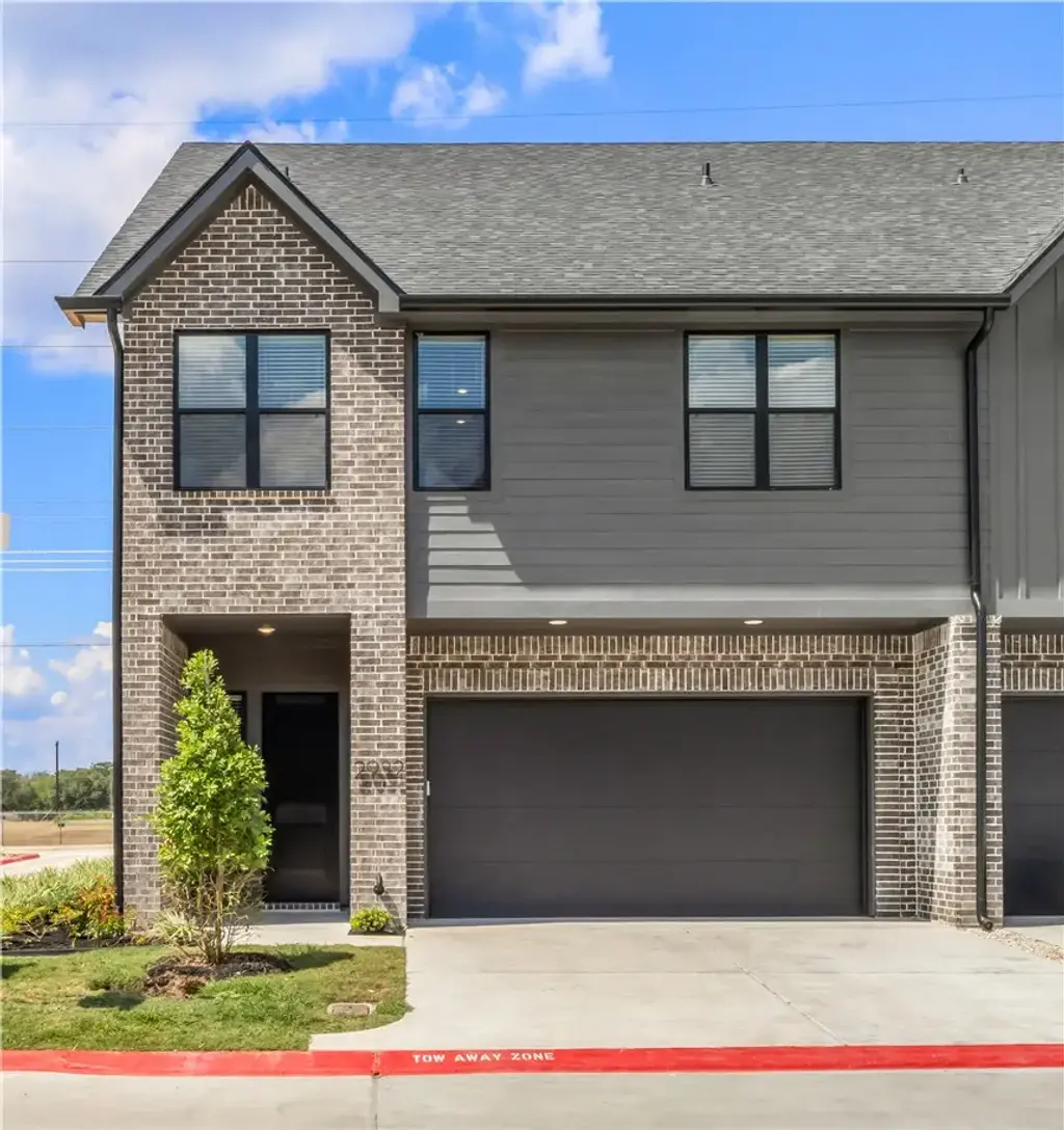 2914 Shepherd 1303, College Station