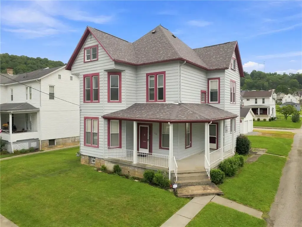 209 5th Street, West Newton