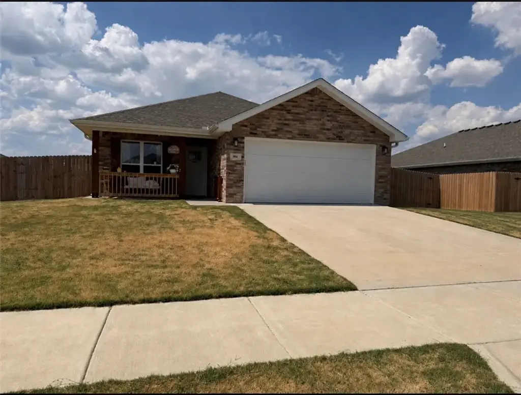 904 Sparrow Street, Siloam Springs