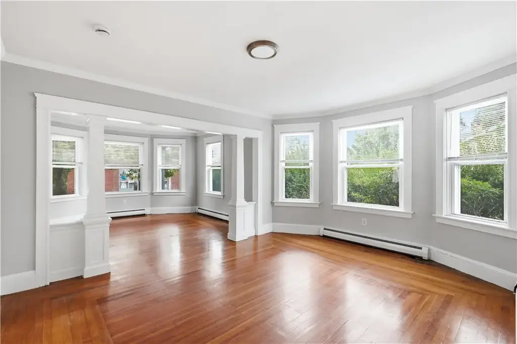 1213 Smith St, Providence