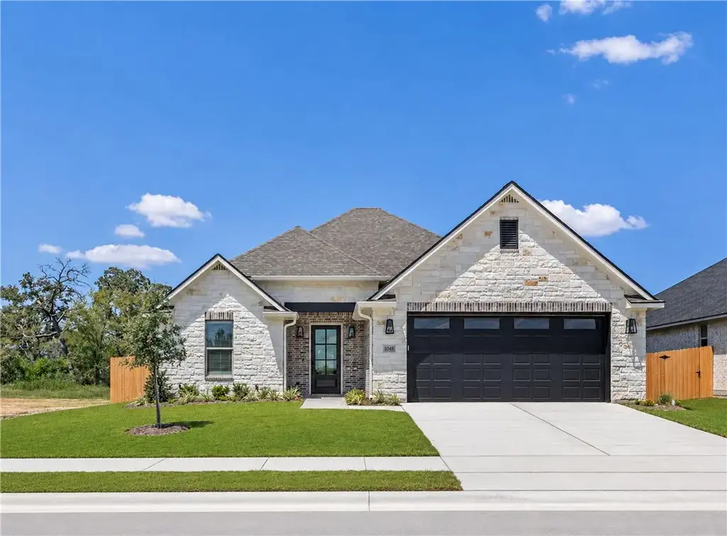 1048 Calaveras Court, College Station